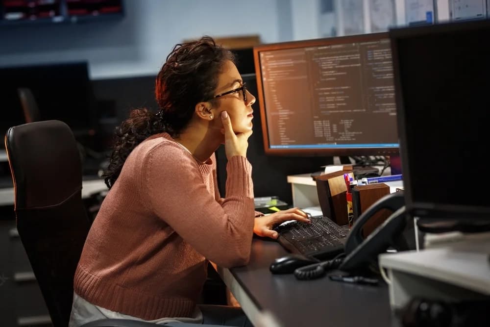 Programadora usando Arrays en C#