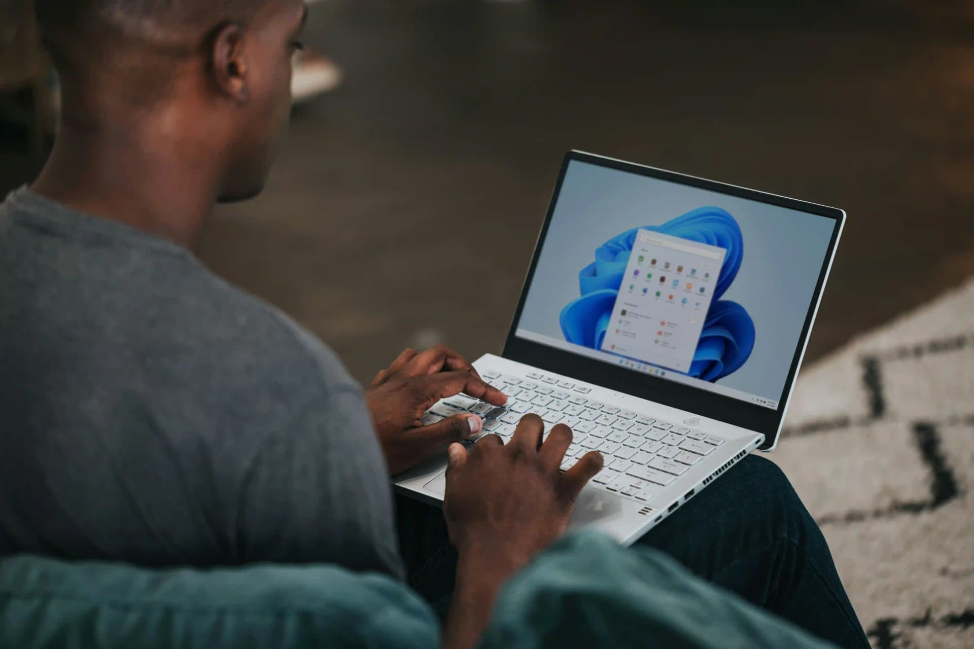 Alumno buscando el mejor curso de Microsoft Bonificado