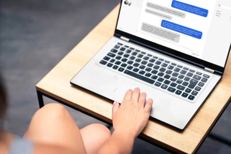Ejemplo de Chat en Tiempo Real con Socket.io y Node.js